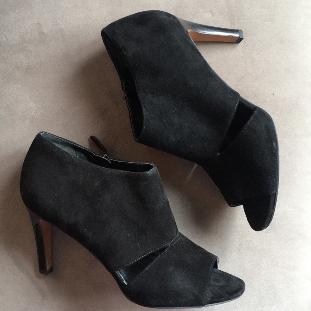 🌟HOST PICK🌟 Franco Sarto Peep Toe with Cutout